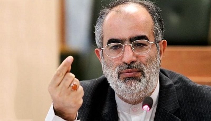 واکنش مشاور روحانی به تهدید هواپیمای ایران توسط جنگنده آمریکایی