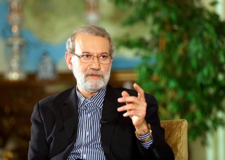 نظر علی لاریجانی درباره حکمرانی مطلوب/طبقه متوسط باید فربه شود