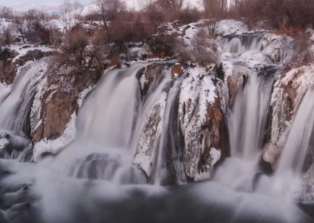 یخ زدن آبشار مرادیه در ترکیه/ عکس