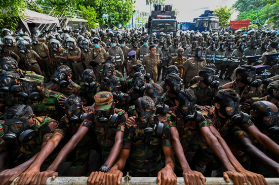 آغاز اعتراضات سراسری در سریلانکا