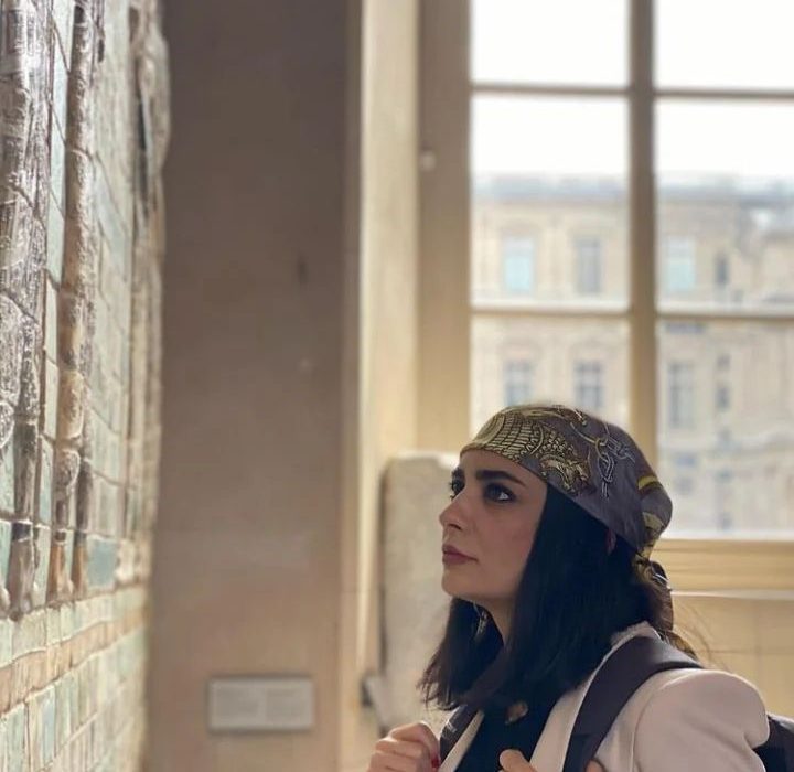 لیندا کیانی در موزه لوور پاریس /عکس
