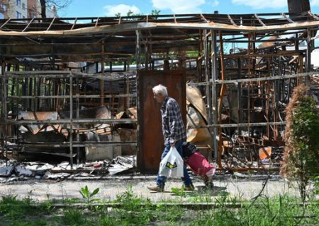 فروشگاه تخریب شده در خارکیف اوکراین