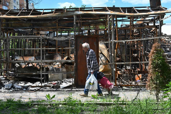 فروشگاه تخریب شده در خارکیف اوکراین
