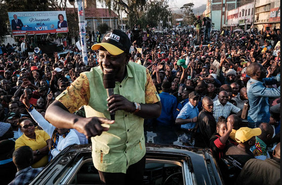 ویلیام روتو نامزد ریاست جمهوری کنیا در جمع حامیان