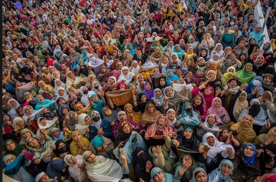 رونمایی از تار ریش منسوب به پیامبر اسلام در کشمیر