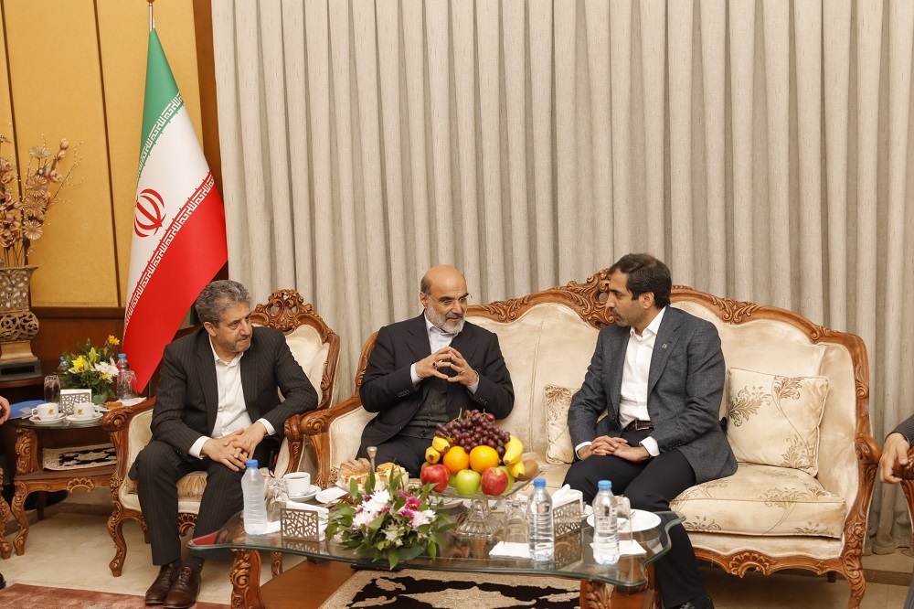 همکاری مشترک بانک صادرات ایران با هلدینگ خلیج فارس در تامین مالی بین‌المللی صنایع پتروشیمی